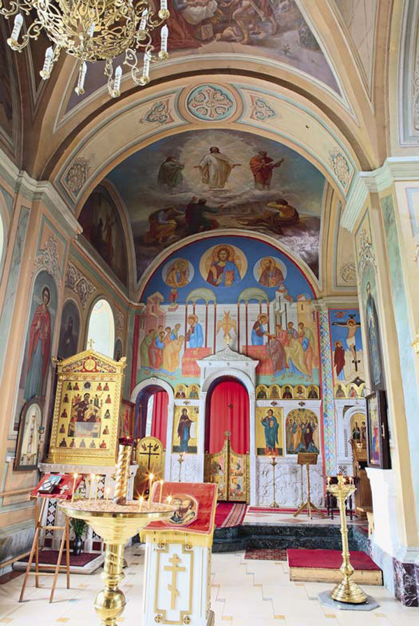 Флоро-Лаврский храм