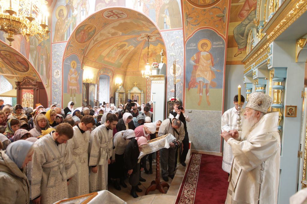 Великое освящение храма Смоленской иконы Божией Матери села Константиново