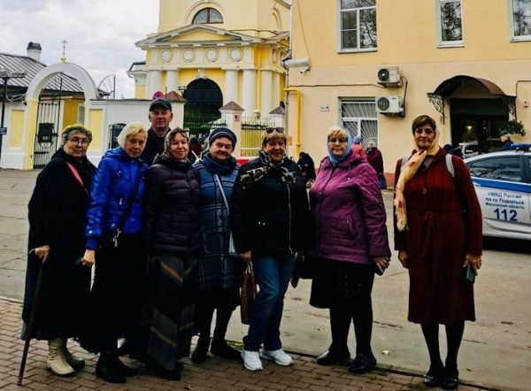 Поездка группы «Активное долголетие» к мощам преподобного Сергия Радонежского.