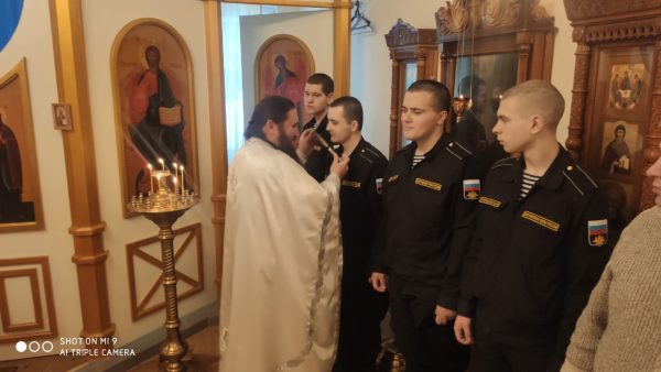 Крещенское богослужение в войсковом храме.