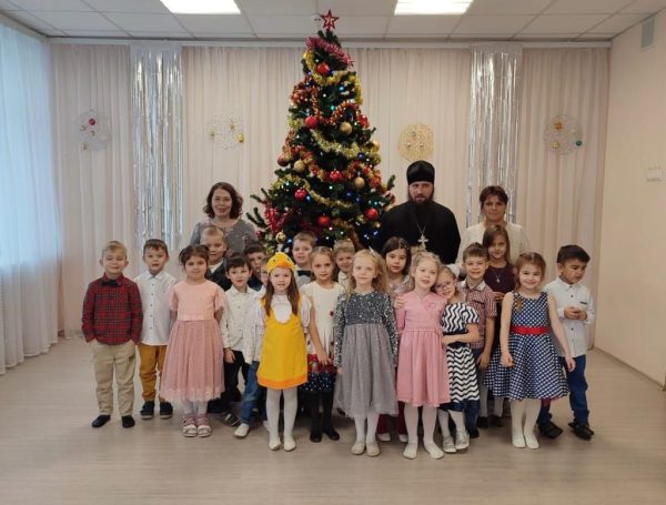 Рождественская ёлка в детском саду «Колосок».