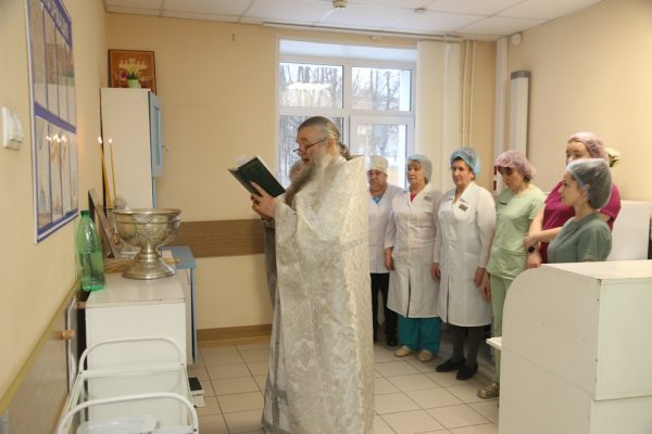 Крещение Господне в медсанчасти микрорайона Авиационный.