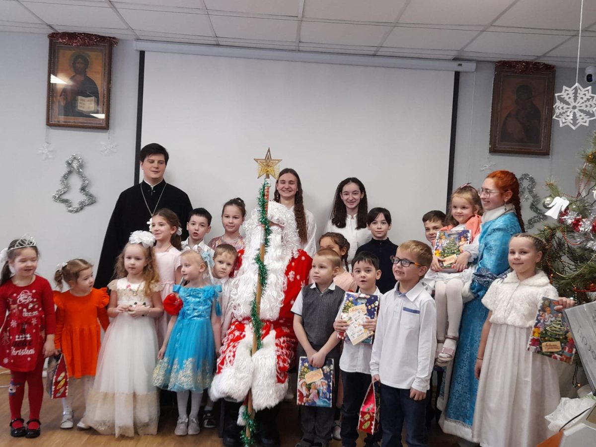 Рождественский праздник в воскресной школе собора Всех святых в земле Русской просиявших г. Домодедово. — фото 2