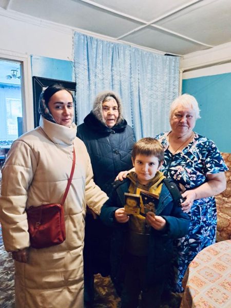 Благотворительная акция «Подарок к Рождеству» в с. Красный Путь