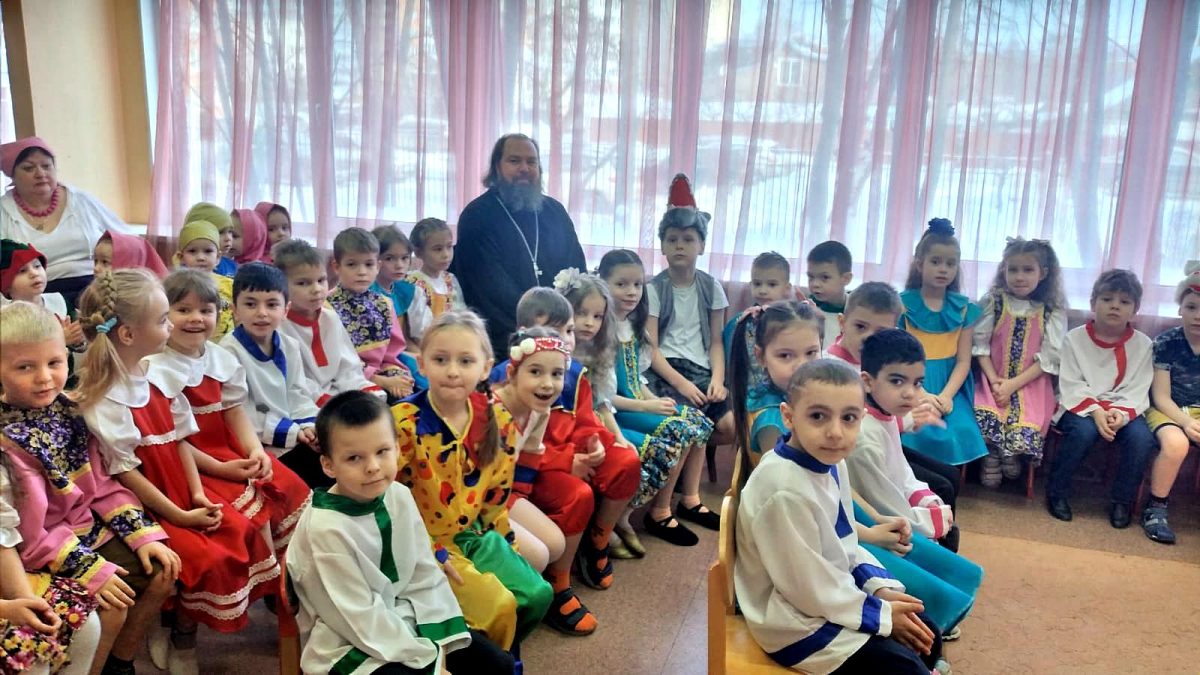 Беседа со священником в детском саду «Золотая рыбка» г. Домодедово — фото 3