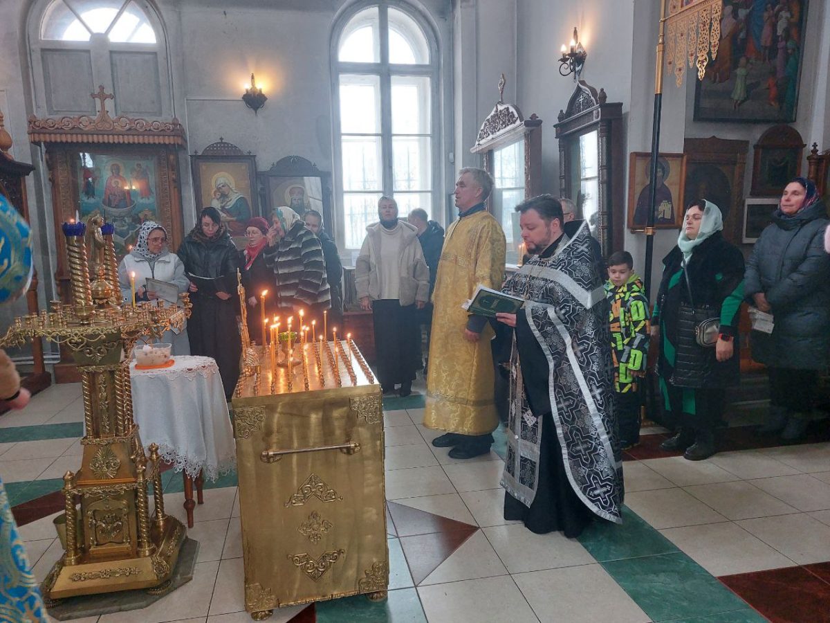 40 дней с момента кончины протоирея Леонида Григорьева настоятеля Преображенского храма села Вельяминово
