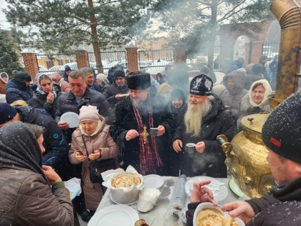 Масличные гуляния в храме святых Фрола и Лавра села Ям