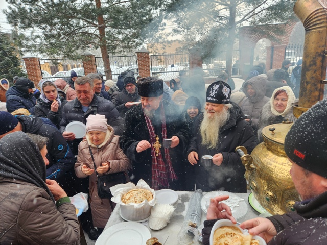 Масличные гуляния в храме святых Фрола и Лавра села Ям