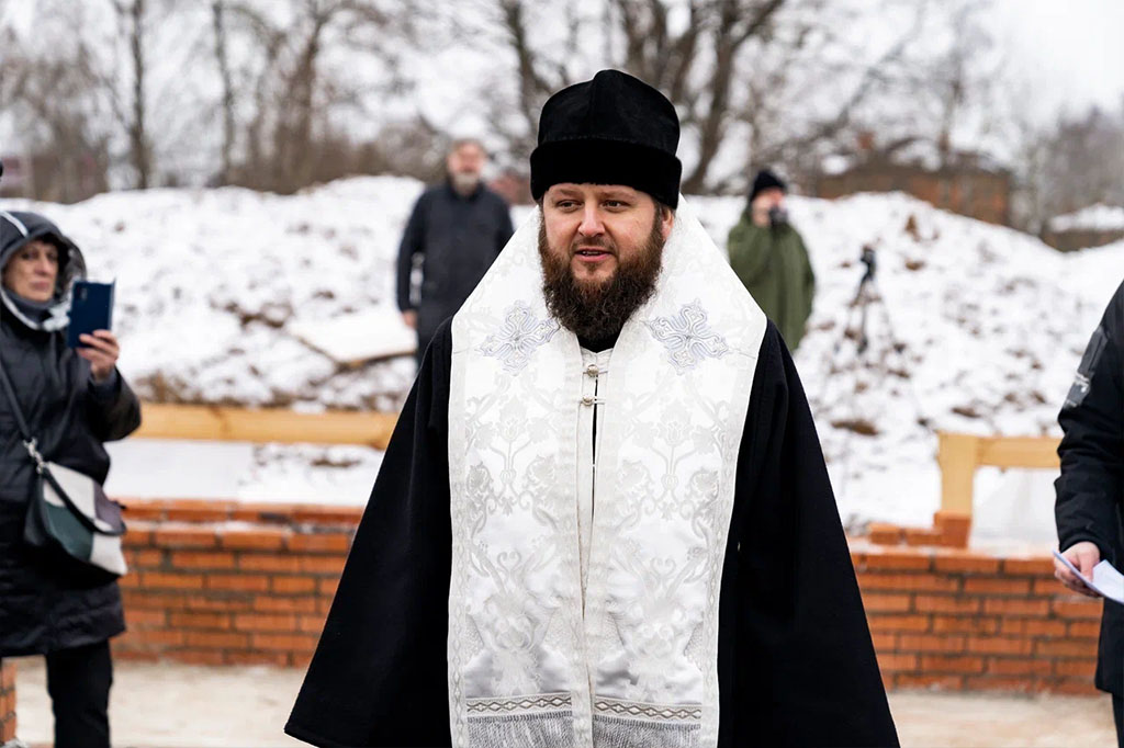 Закладка камня в основание Благовещенского храма в деревне Ивановка — фото 10
