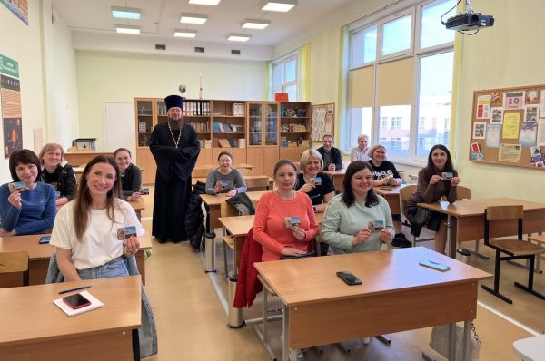 Диалог со священником в Домодедовской школе №9