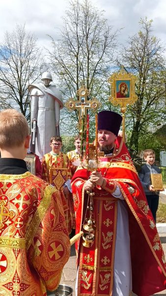 День Победы в микрорайоне Белые Столбы