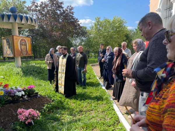 Панихида по почившему настоятелю Преображенского храма села Вельяминово протоиерею Леониду Григорьеву