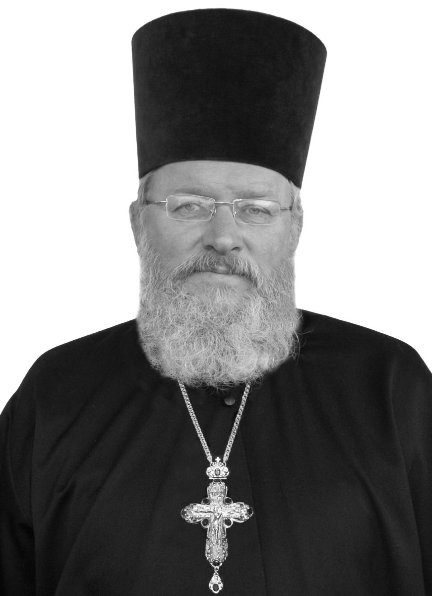 Панихида по почившему настоятелю Преображенского храма села Вельяминово протоиерею Леониду Григорьеву — фото 2