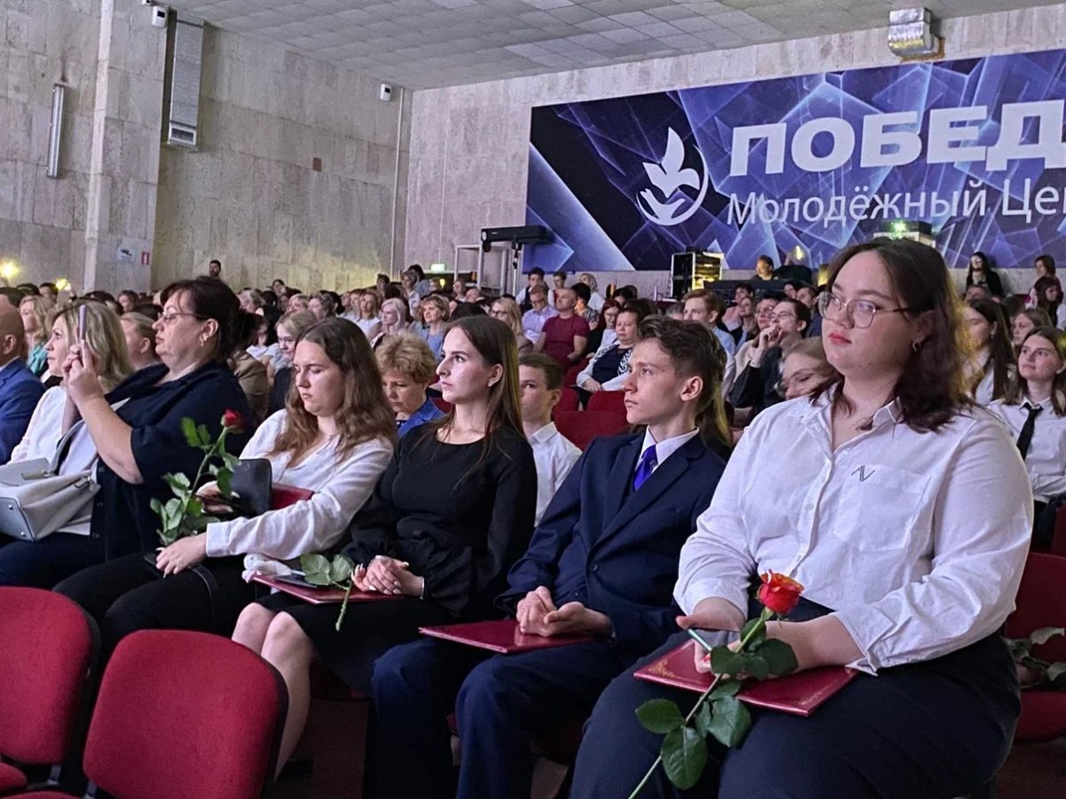 Церемония награждения призёров Всероссийской олимпиады школьников, Подмосковной олимпиады школьников и других всероссийских и региональных конкурсов в Домодедово — фото 6