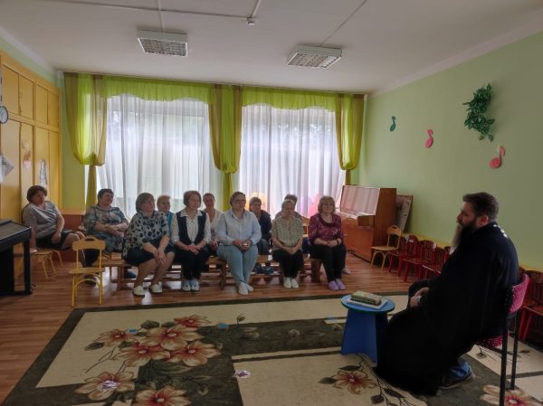 Встреча священника с воспитателями детских садов села Красный Путь