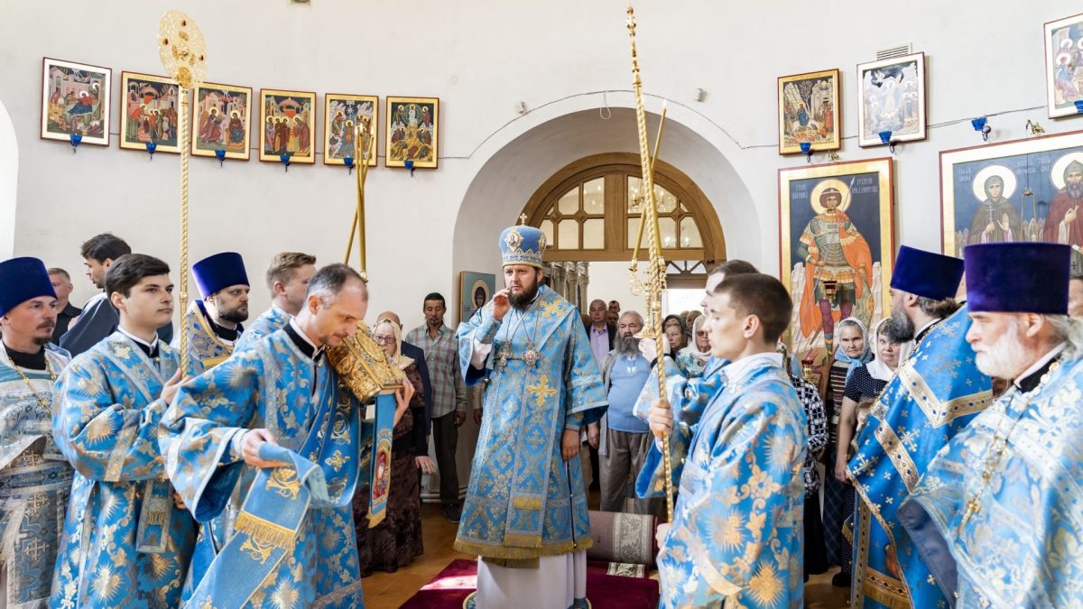 Архиерейское богослужение в Христорождественском храме д. Щеглятьево