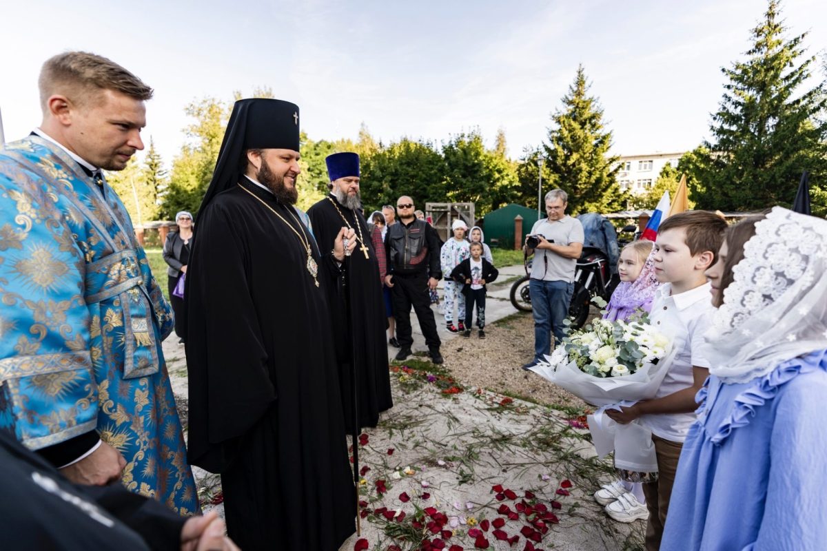 Престольный праздник с перенесением иконы «Отрада и утешение» в селе Добрыниха