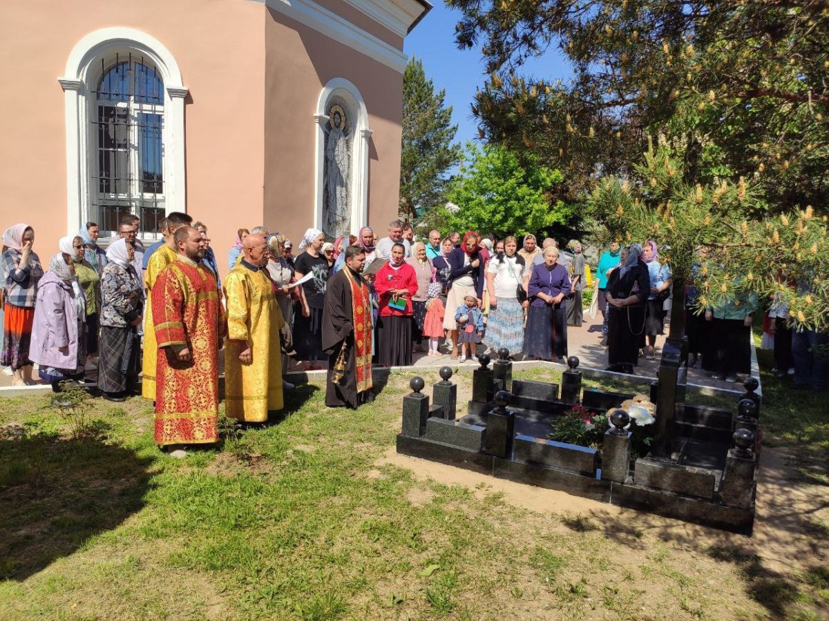 Панихида в день памяти протоиерея Леонида Григорьева — фото 2