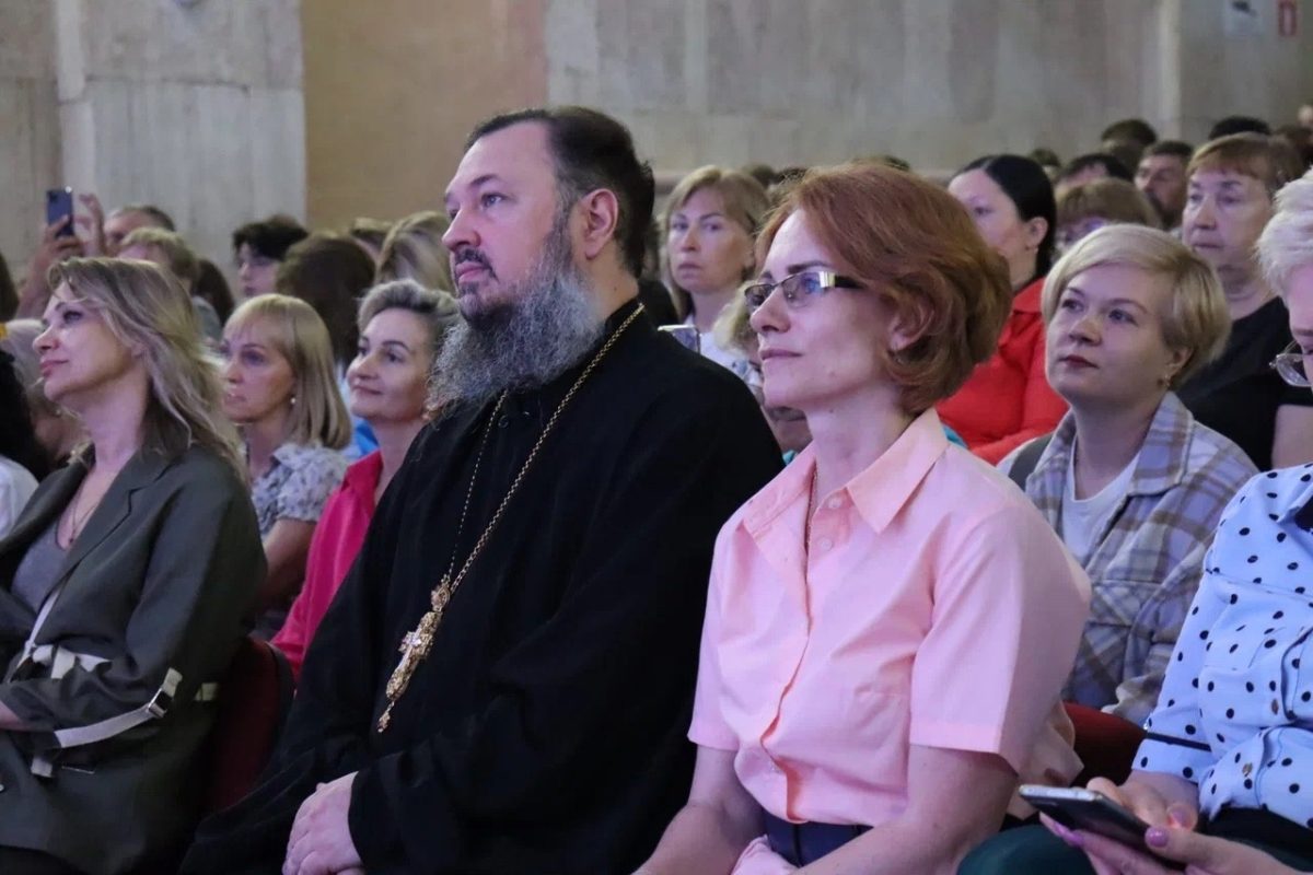 Церемония чествования одаренных детей и талантливой молодежи в Домодедово — фото 10