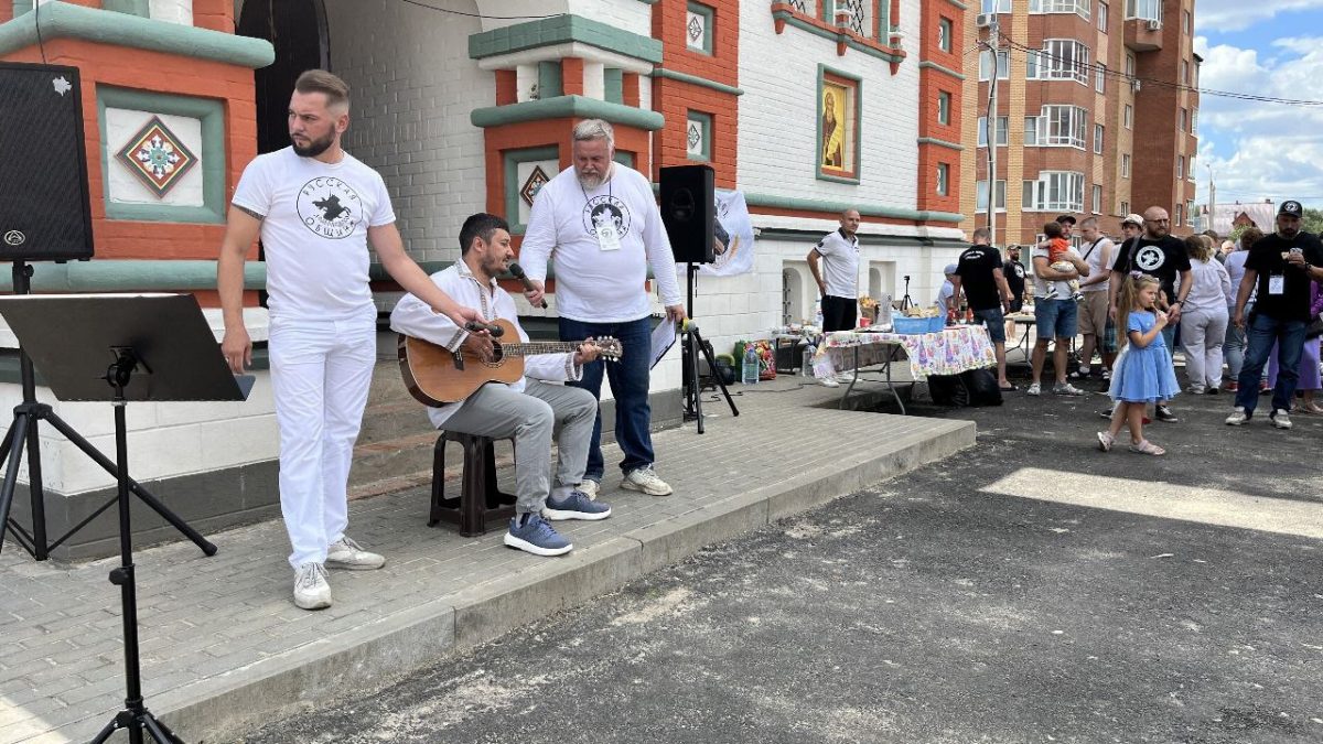 «Русский двор» в храме Новомучеников и исповедников Домодедовских — фото 2