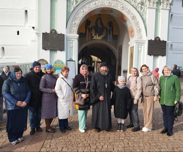 Паломническая поездка домодедовцев в Свято-Троицкую Сергиеву Лавру