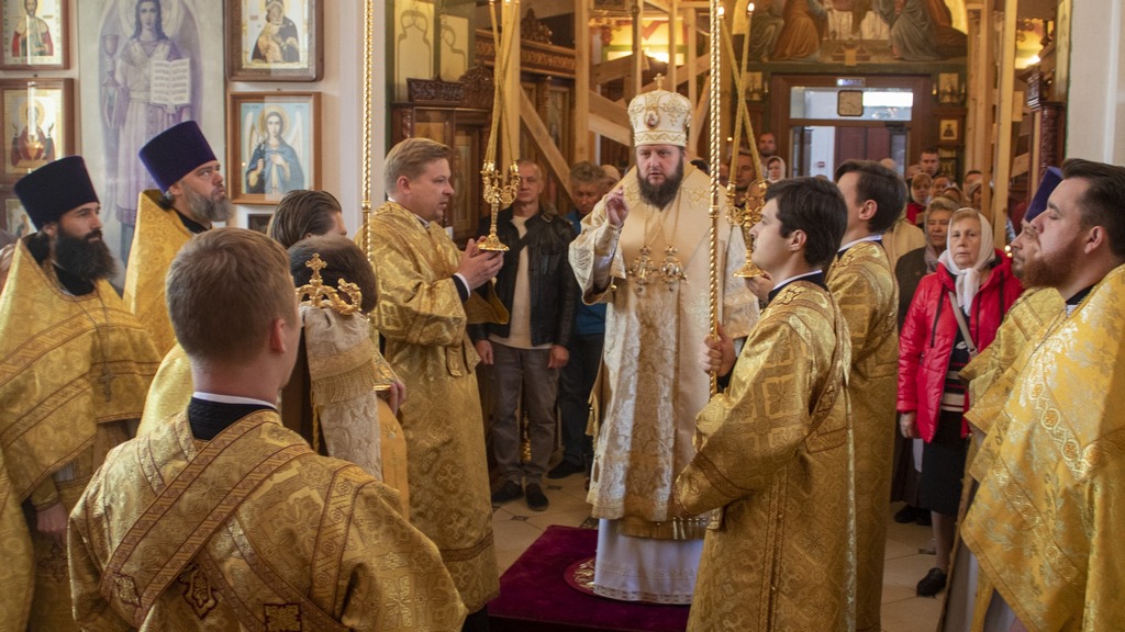 Архиерейское богослужение в Сергиевском храме села Кишкино г.о. Домодедово
