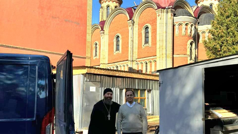 Сбор гуманитарной помощи в соборе Всех святых в земле Русской просиявших г. Домодедово для жителей Курской области