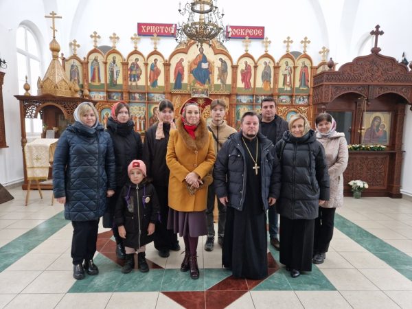 Посещение Преображенского храма с. Вельяминово волонтерами и коллективом Повадинского СДК
