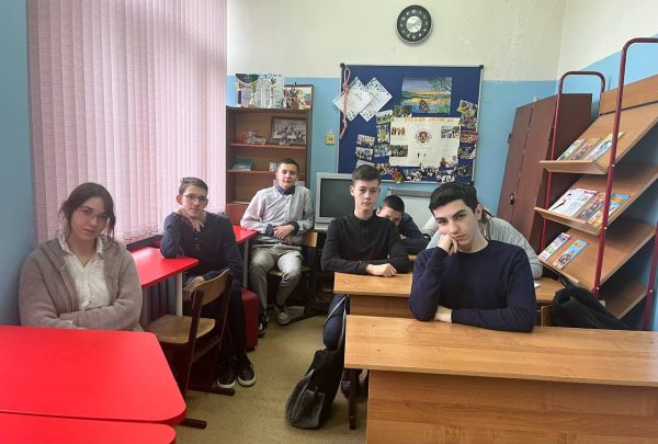 Диалог со священником в Повадинской СОШ