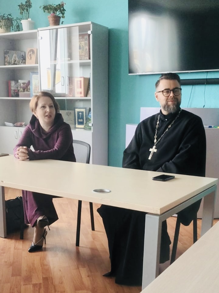 Встреча со священником в православном реабилитационном центре «Воскресенье»