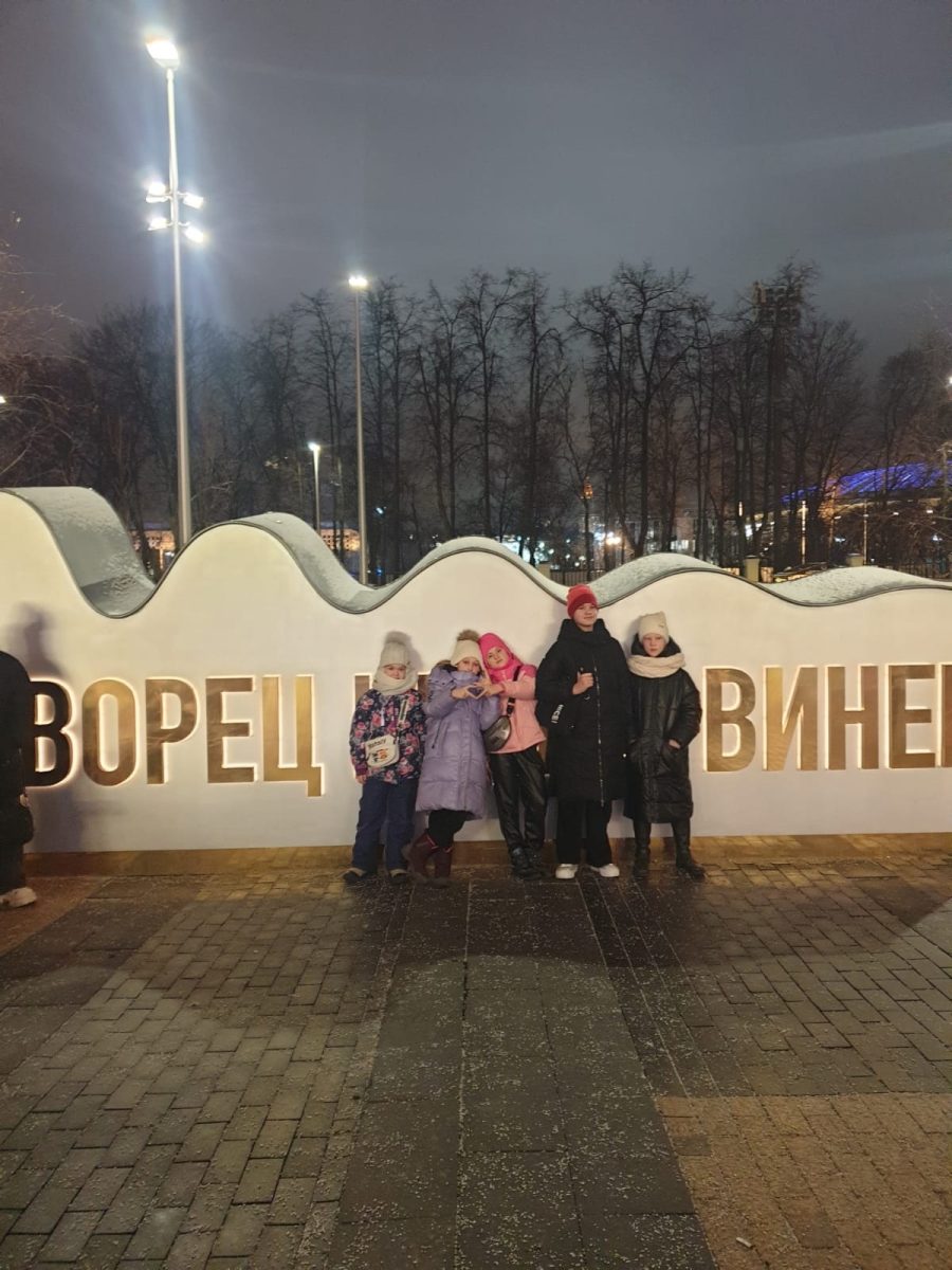 Поездка на новогоднюю ёлку воспитанников детской воскресной школы