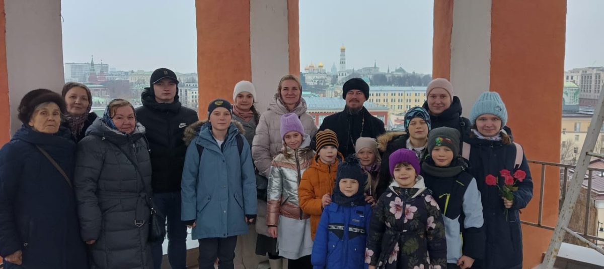 Рождественская экскурсия для детей Димитрие-Солунского храма мкр. Белые Столбы — фото 5