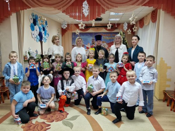 Рождественский праздник в детском саду «Белоснежка»