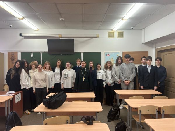 Диалог со священником в Домодедовской школе №7