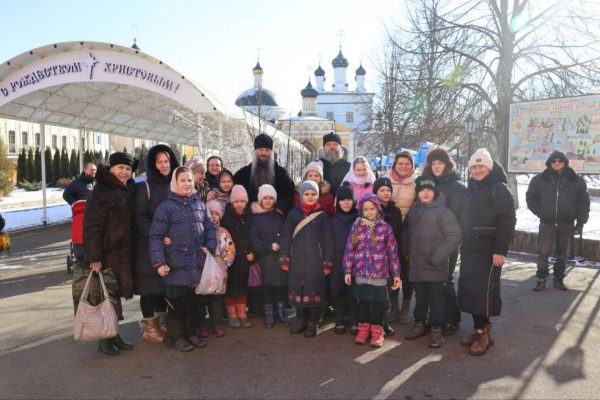 Паломническая поездка прихожан собора Всех святых в земле Русской просиявших г. Домодедово в Давидову пустынь
