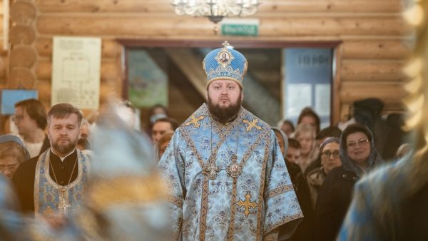 Архиерейское богослужение в храме иконы Божией Матери «Державная» в микрорайоне Авиационный города Домодедово
