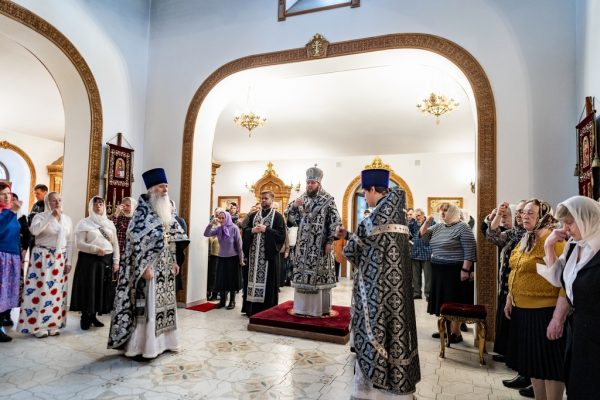 Архиерейское богослужение в храме иконы Божией Матери «Нечаянная радость» посёлка санатория «Подмосковье» г.о. Домодедово