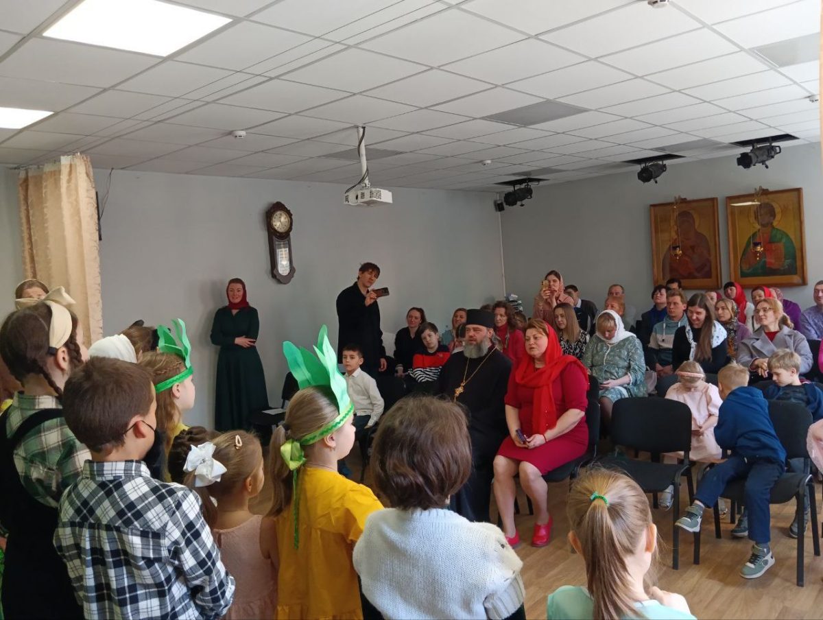 Детский пасхальный праздник в соборе Всех святых в земле Русской просиявших города Домодедово