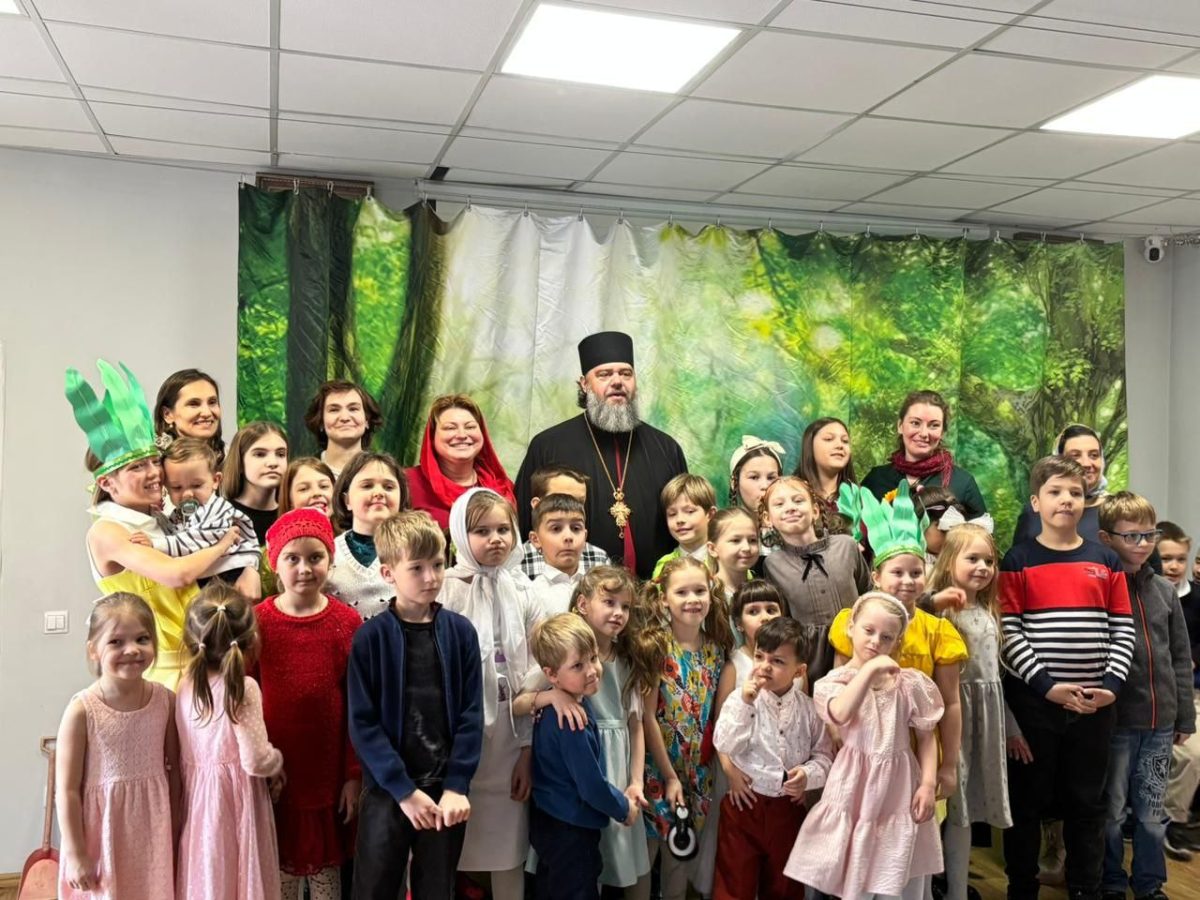 Детский пасхальный праздник в соборе Всех святых в земле Русской просиявших города Домодедово — фото 5