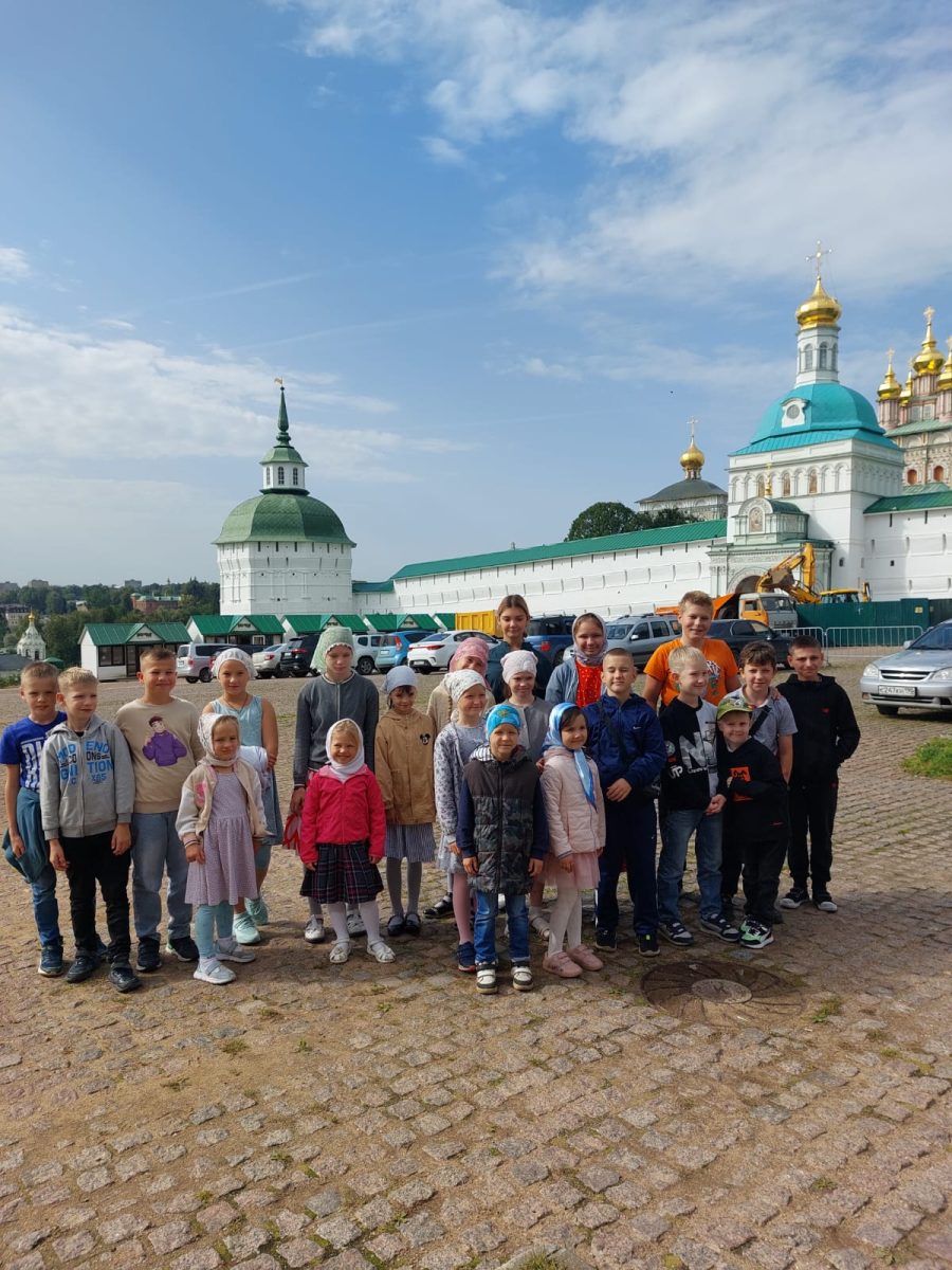 Паломническая поездка прихожан Димитрие-Солунского храма мкр. Белые Столбы г. Домодедово