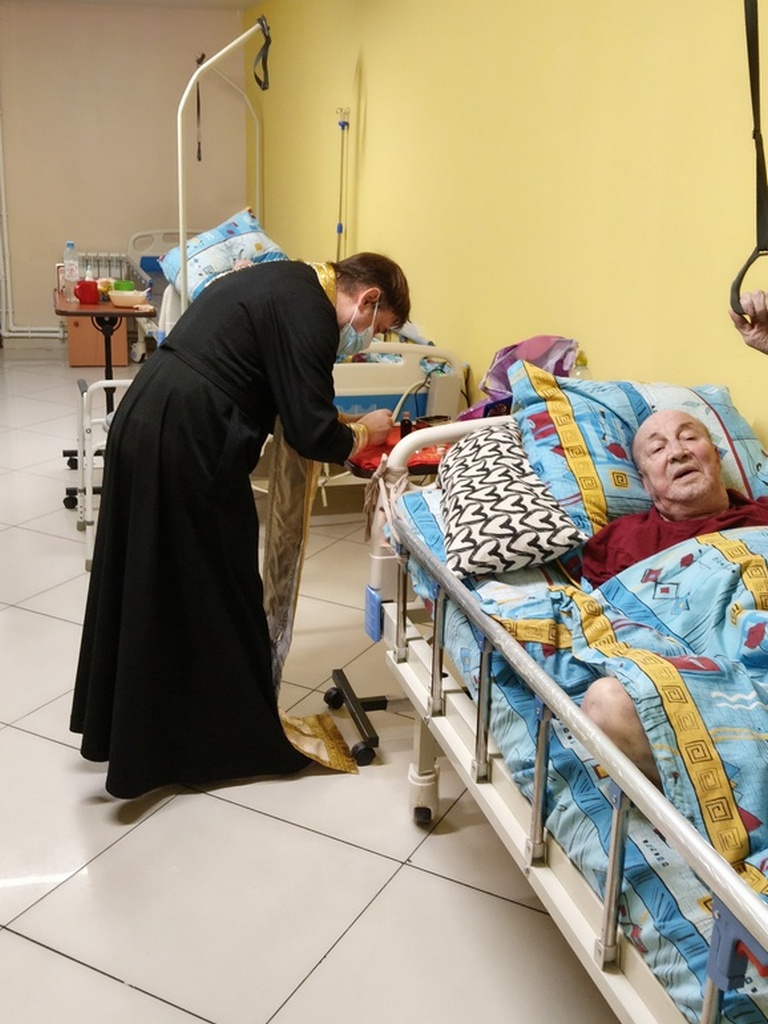 Ответственный за работу с медицинскими учреждениями в Домодедовском благочинии посетил Домодедовский дом престарелых «Оазис в Лесу»