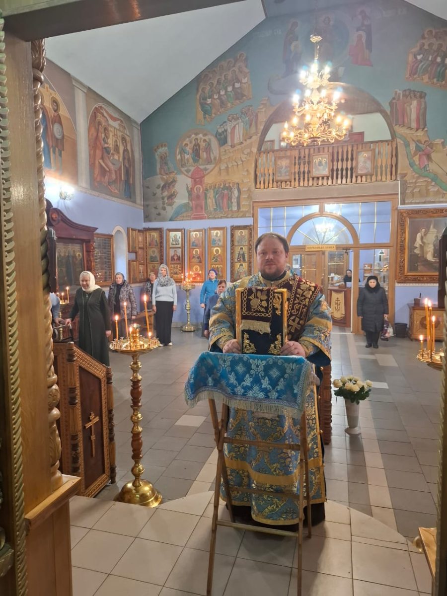 Престольный праздник в храме Всех скорбящих Радость в деревне Истомиха