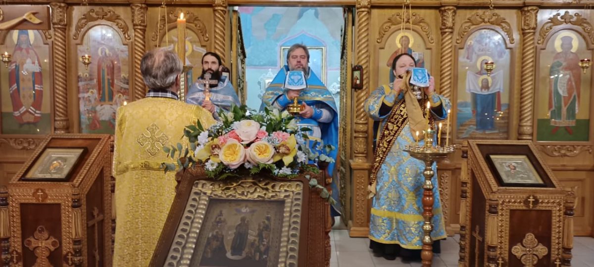 Престольный праздник в храме Всех скорбящих Радость в деревне Истомиха — фото 2