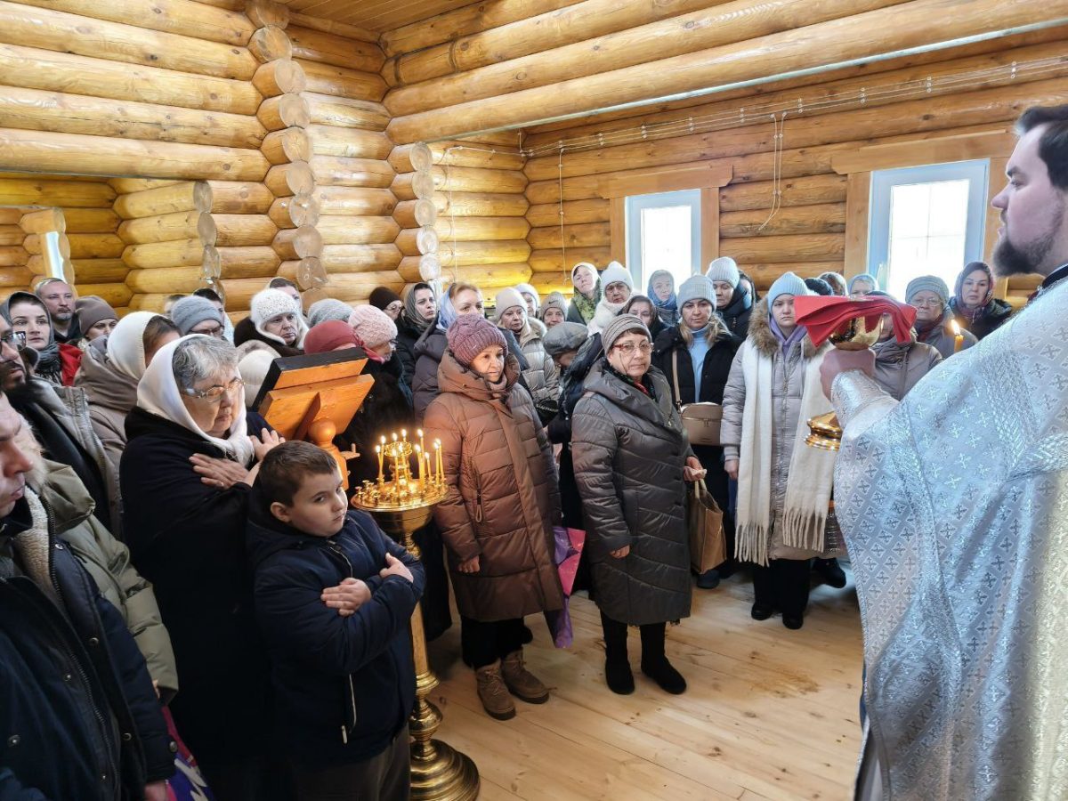 Во вновь построенном храме великомученика Георгия Победоносца была совершена первая Литургия — фото 5