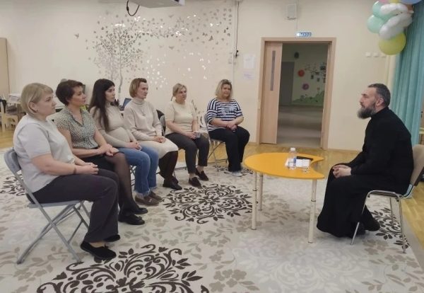 Беседа «Духовный оберег детства» в дошкольном отделении «Непоседы» Домодедовской школы №1