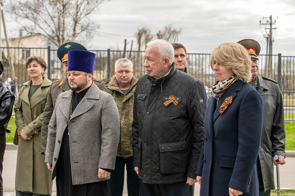 Торжественное мероприятие по случаю присвоения Домодедовскому лицею №3 имени Героя Советского Союза Ю. П. Максимова — фото 3