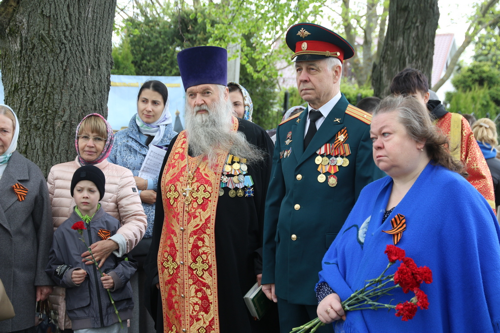 Празднование восемьдесят первой годовщины Победы в Великой Отечественной войне в Никольском храме с. Лямцино г.о. Домодедово — фото 2