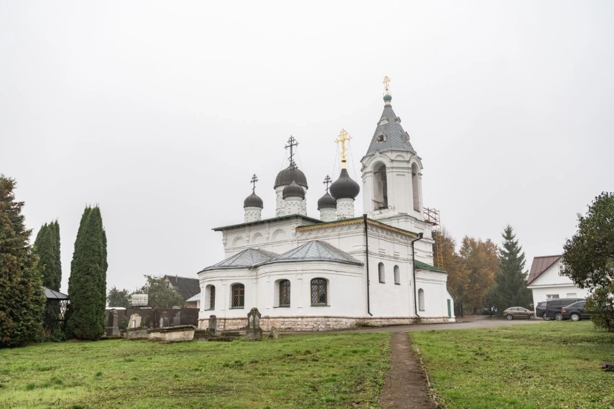 Архиерейское богослужение в храме Воскресения Словущего села Битягово г.о. Домодедово