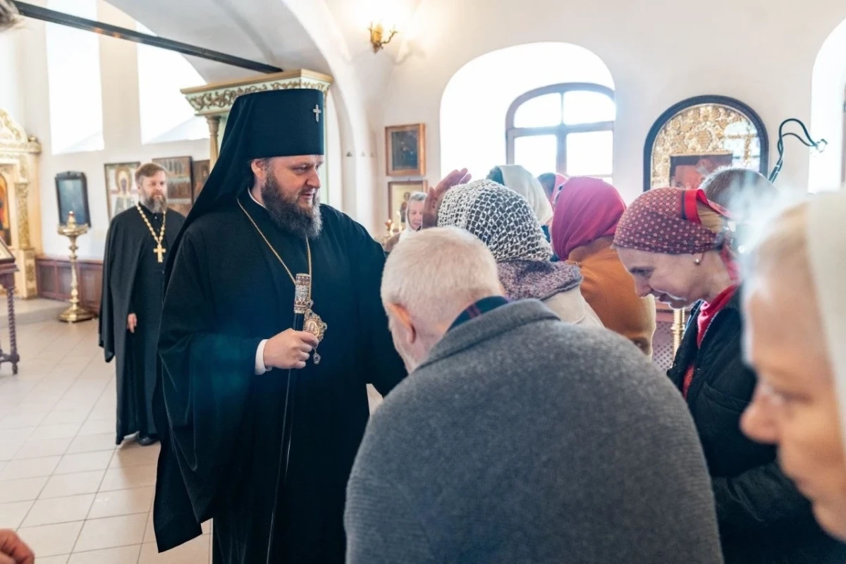 Архиерейское богослужение в храме Воскресения Словущего села Битягово г.о. Домодедово — фото 9