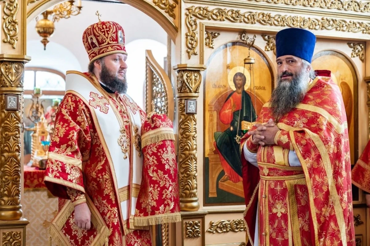 Архиерейское богослужение в храме Воскресения Словущего села Битягово г.о. Домодедово — фото 8